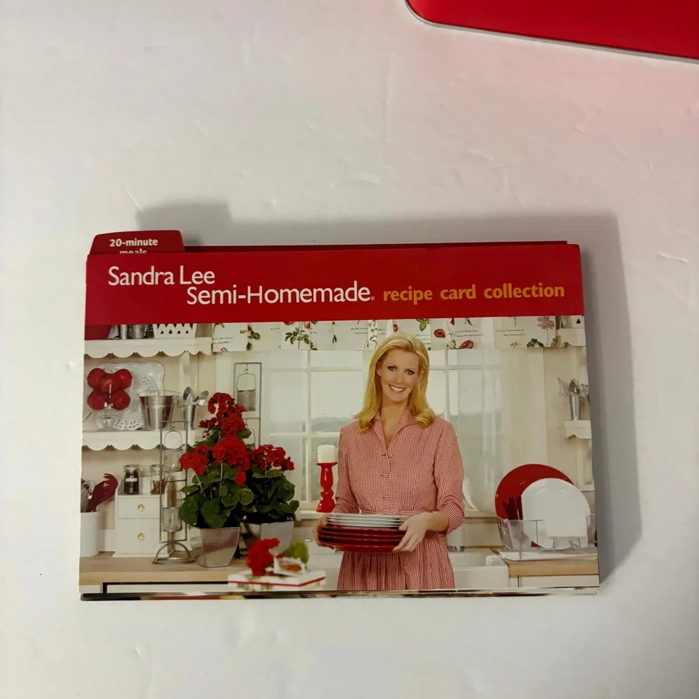 Sandra Lee organize your